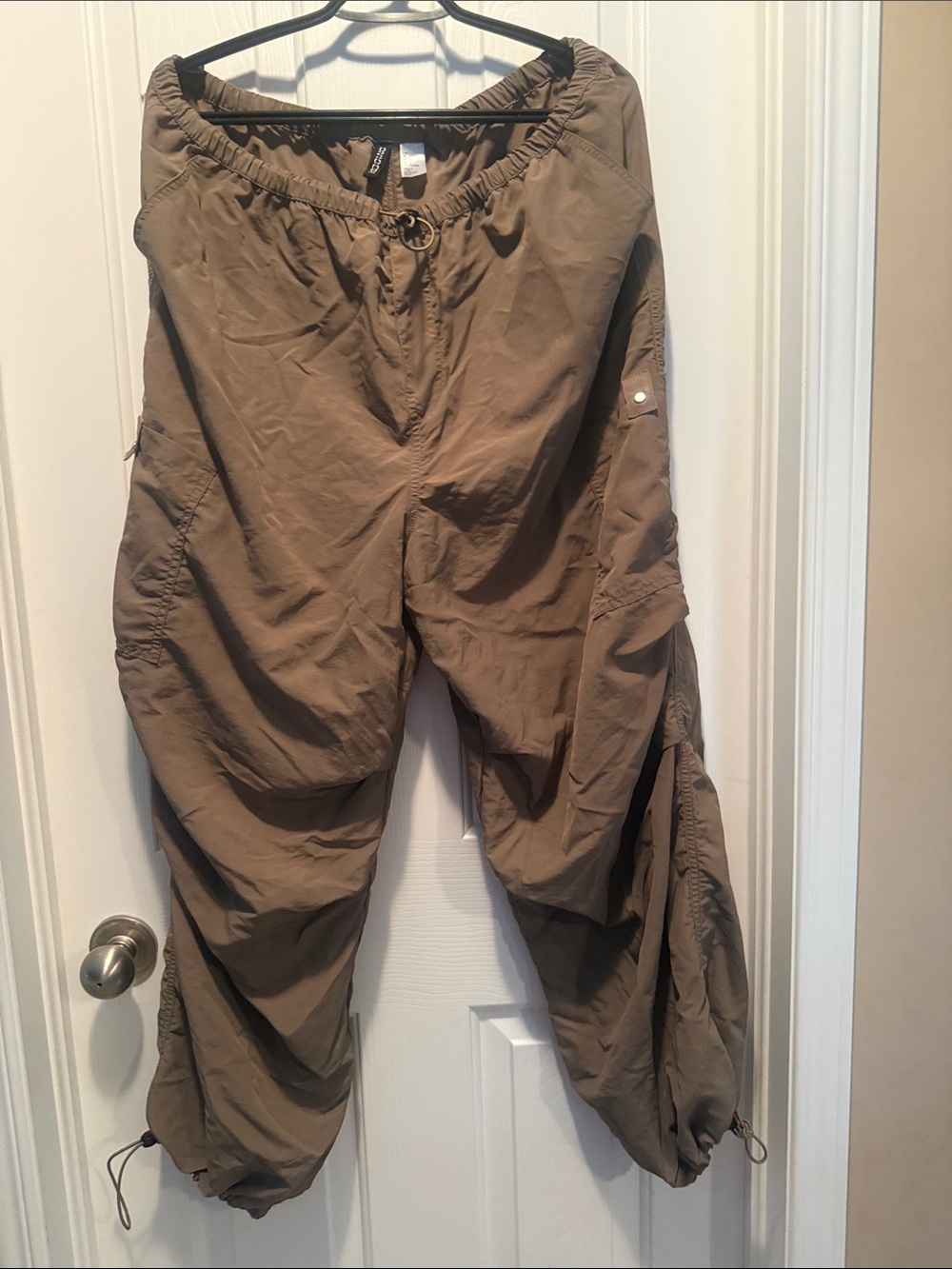 H&M Cargo/ parachute Pants in Olive Brown